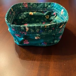 Longaberger fabric liner for medium berry basket- great condition!